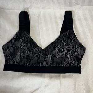 NWT FABLETICS lilac‎ jasmin lace running yoga gym workout bra XXS